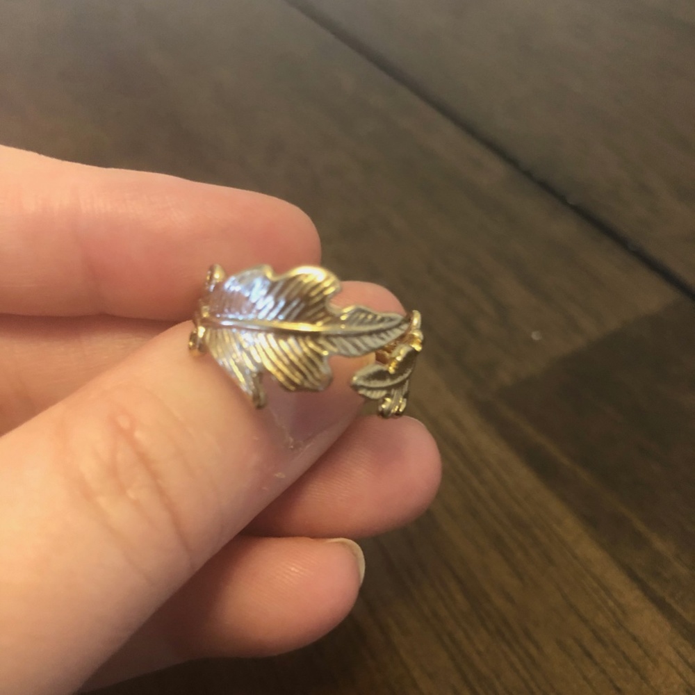 Leaf ring